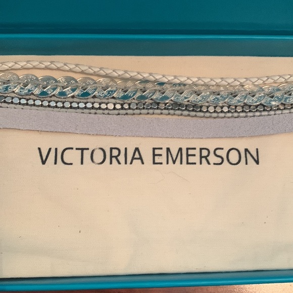 NWT NEW Victoria Emerson bracelet - Picture 2 of 5